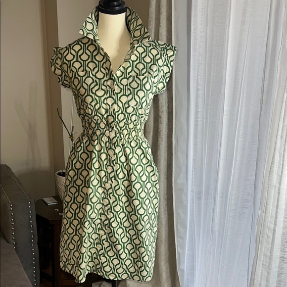 Green Patterned Women's Dress - Picture 5 of 13
